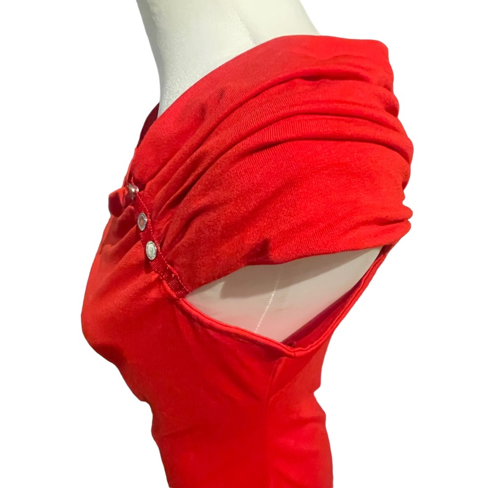 White House Black Market. Red top. Sz:Small. Scoop Neck. Cap sleeves. LIKE NEW! - Picture 4 of 11